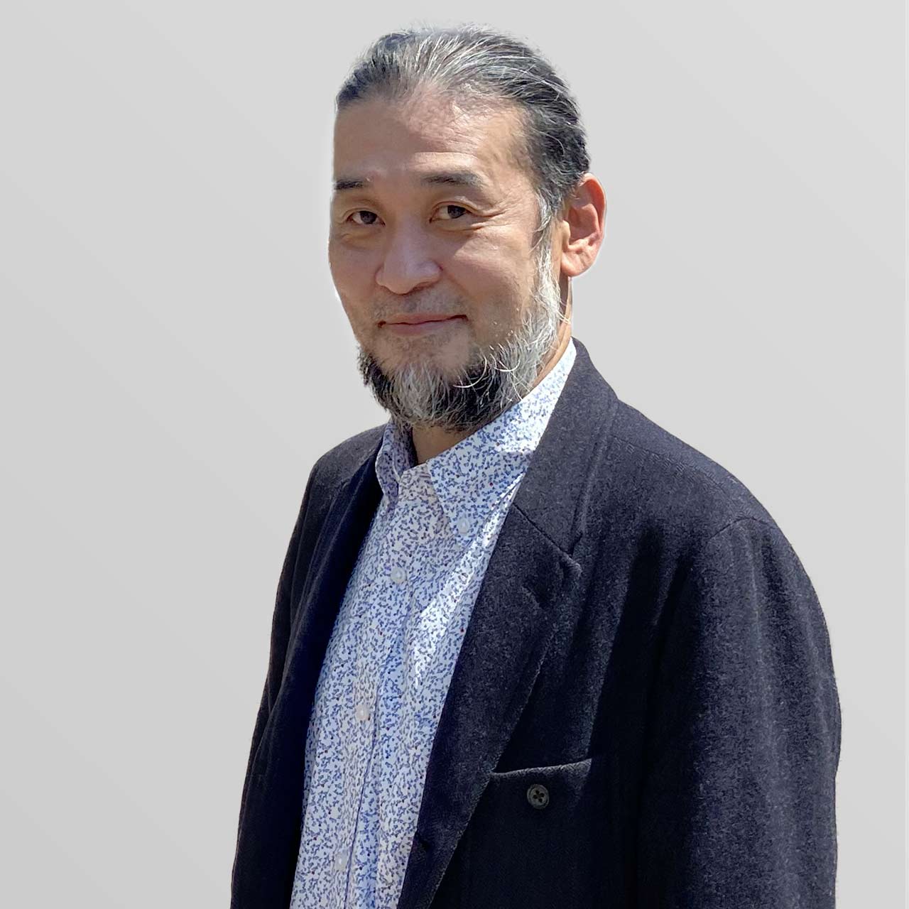 川东隆